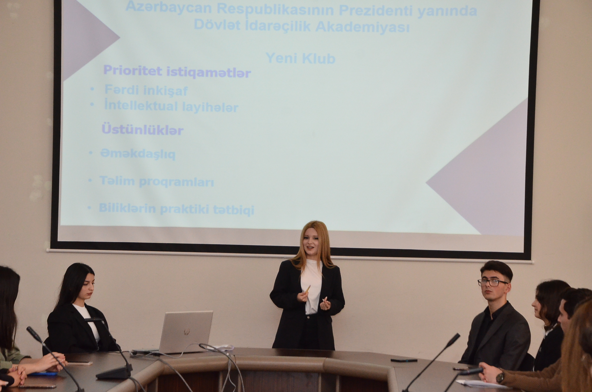 9619a580a30bf233a271121cac4582e7