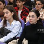 e3124932-89d1-32f6-8301-99c62ad39603